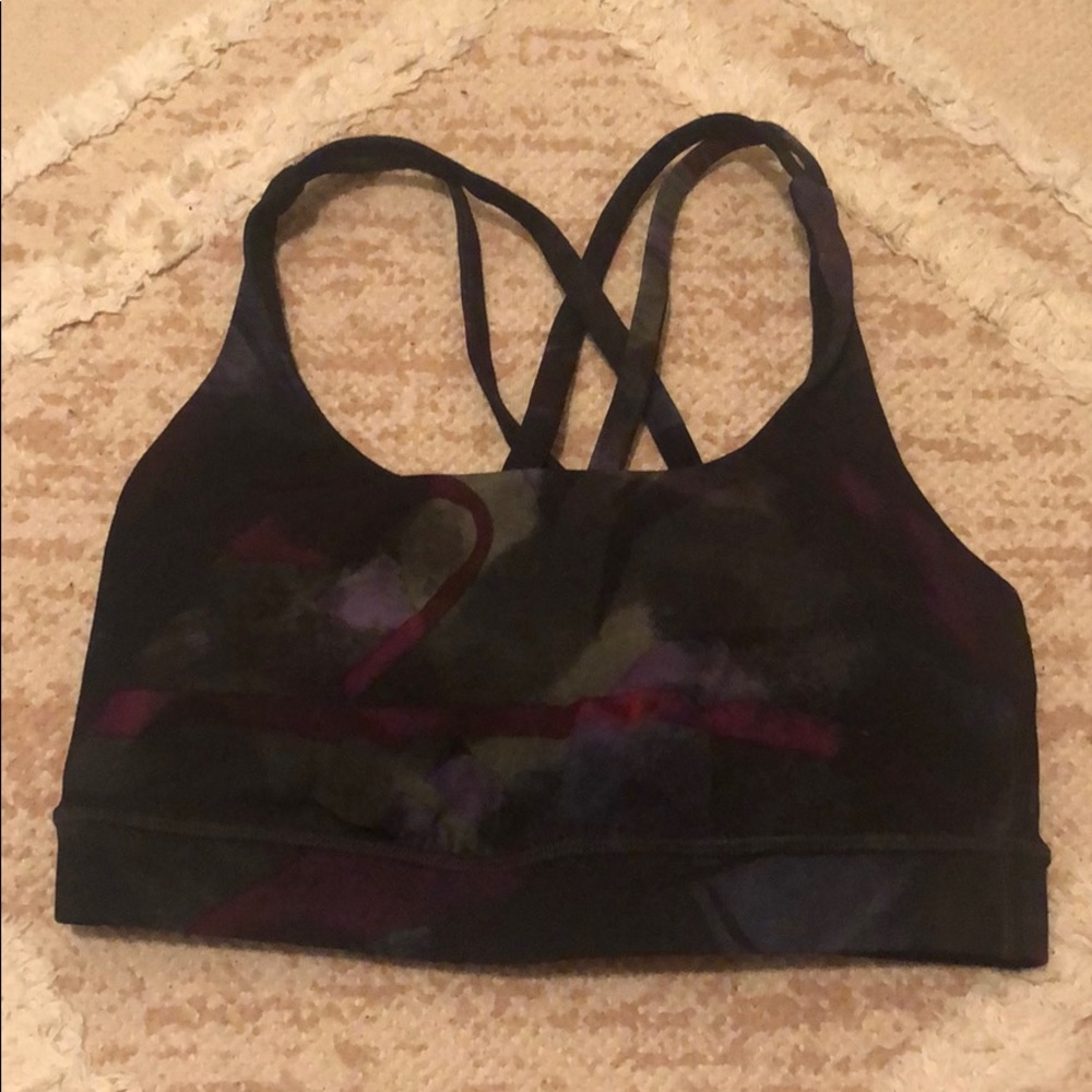 Criss cross back lululemon sports bra